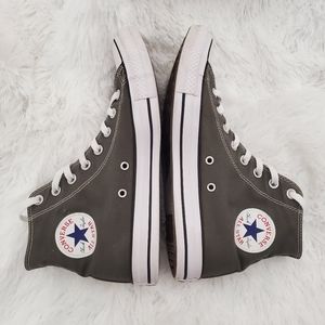Chuck Taylor Converse